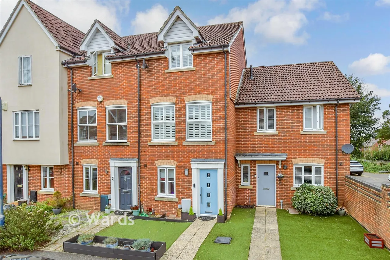 3 bed house for sale, Lacock Gardens, Maidstone, ME15