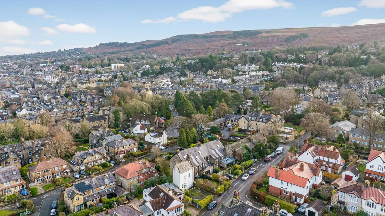 Yewcroft, Ilkley, LS29, photo 17