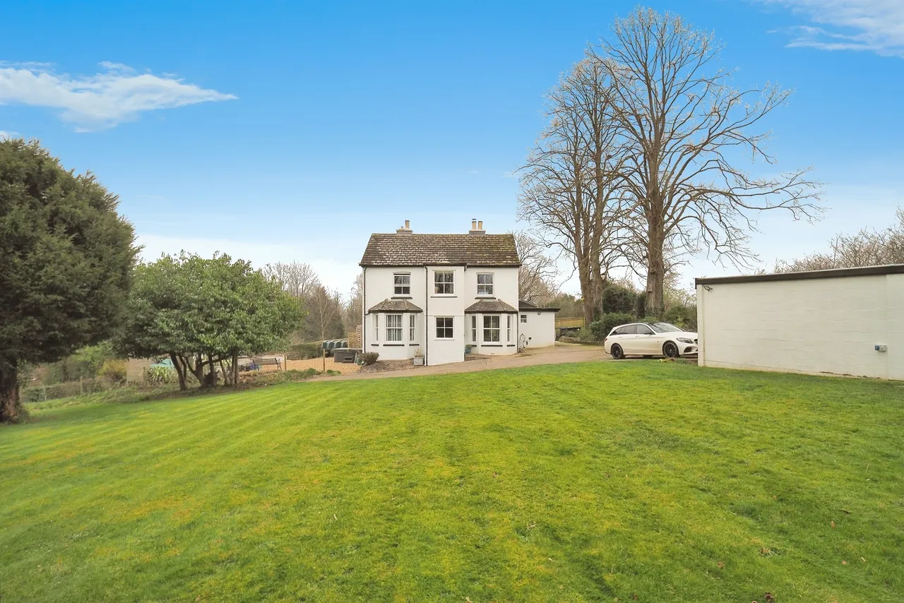 4 bed house for sale — Winterslow Road, Porton, SALISBURY
