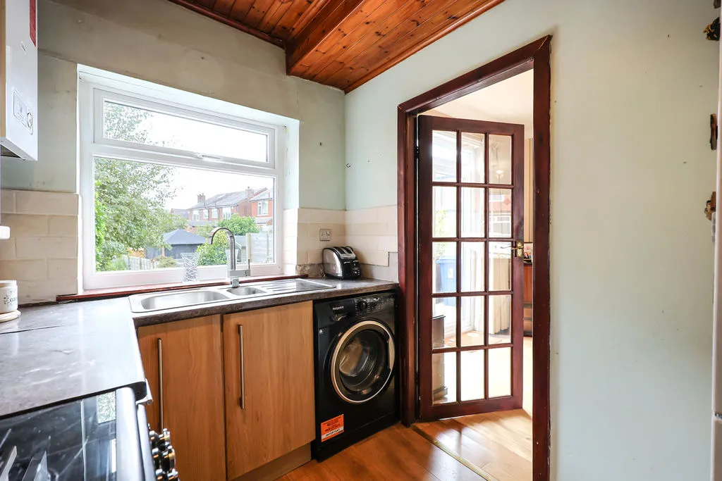 Langdale Avenue, Wigan, photo 10