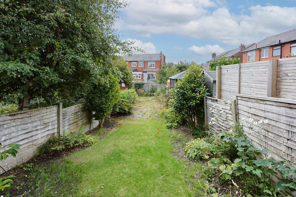 Langdale Avenue, Wigan, photo 5
