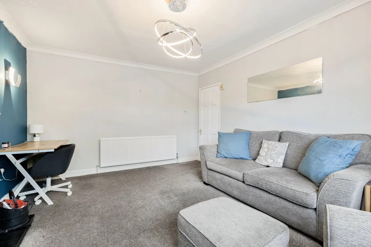Selby Road, Garforth, photo 8