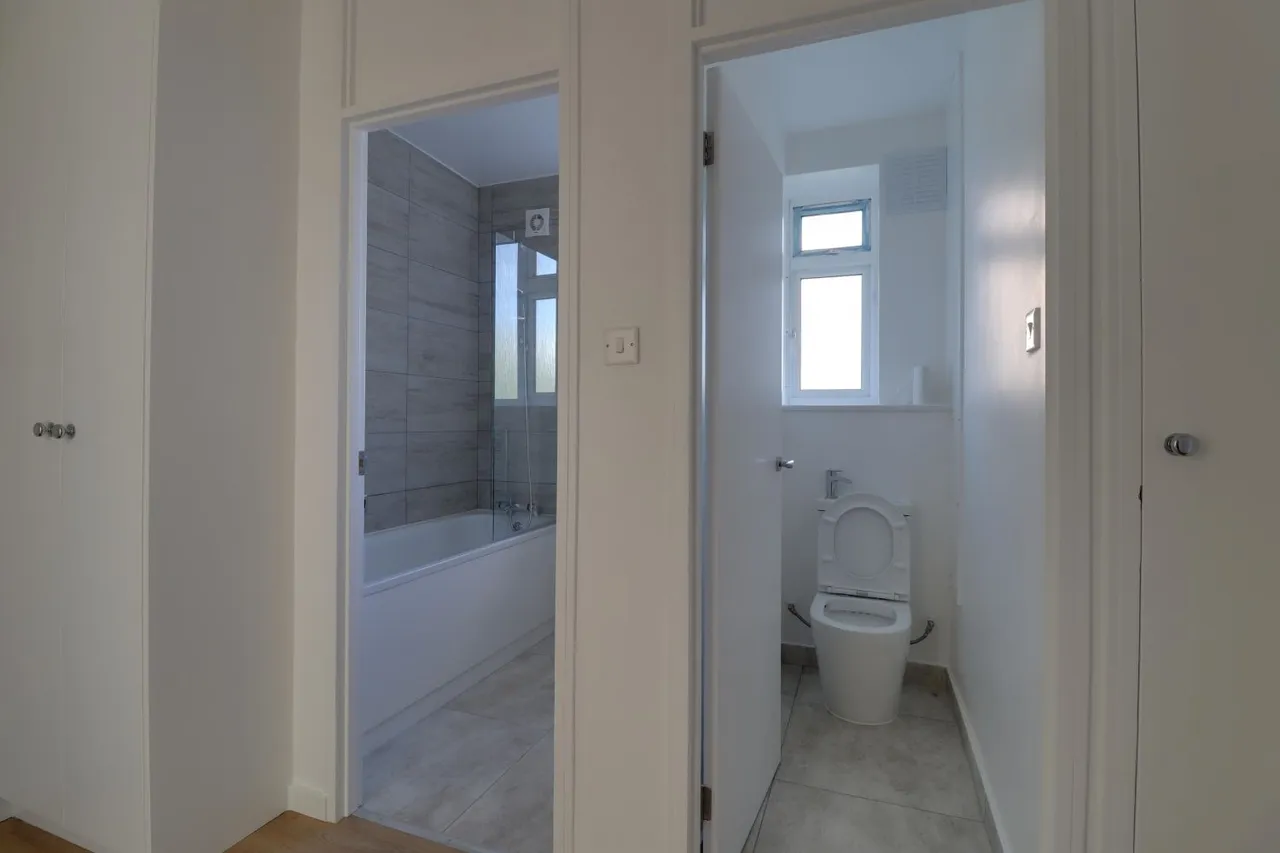 Jebb Avenue, London, SW2, photo 8