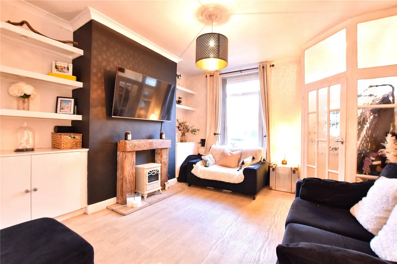 Kenworthy Street, Newbold, OL16, photo 2