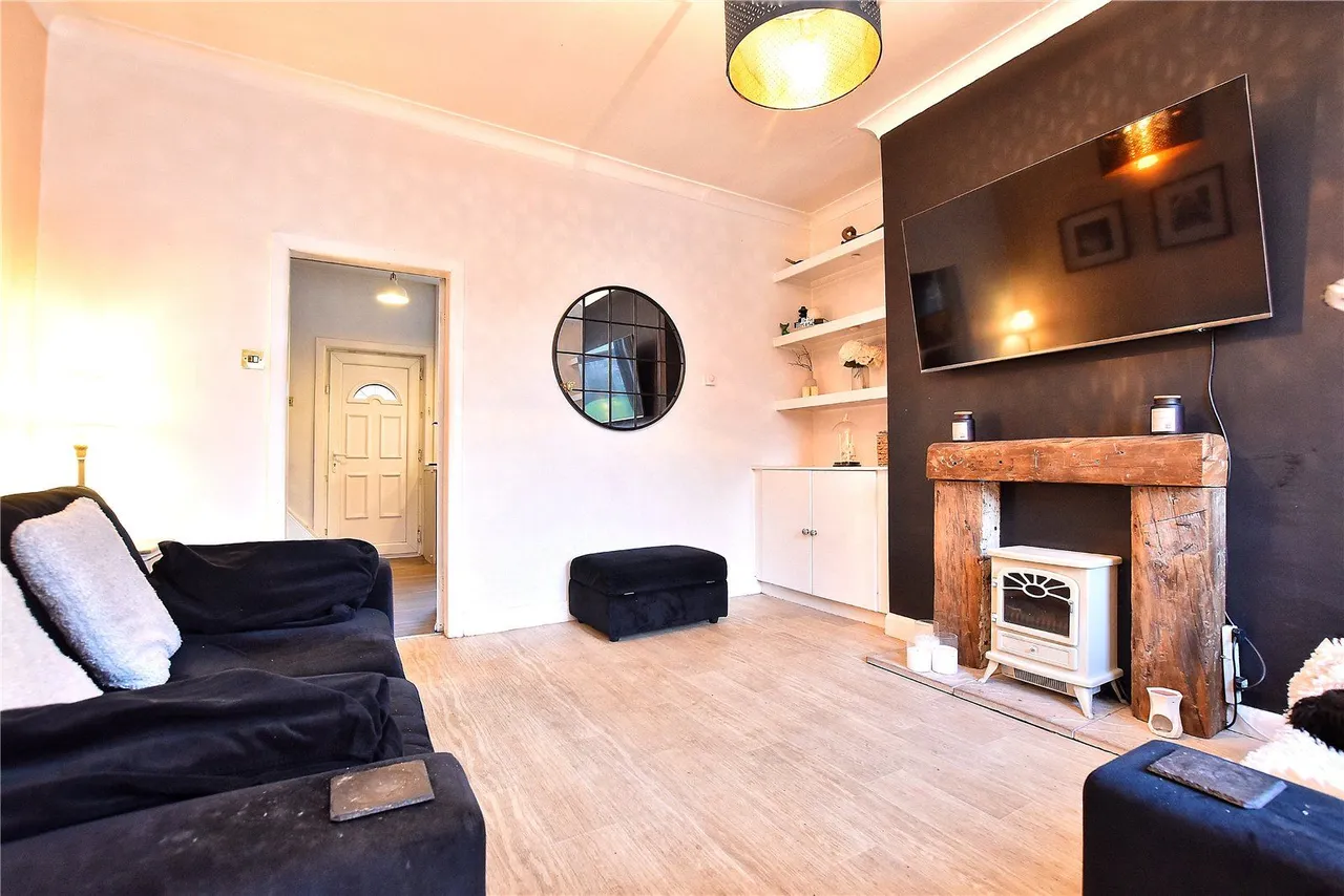 Kenworthy Street, Newbold, OL16, photo 4