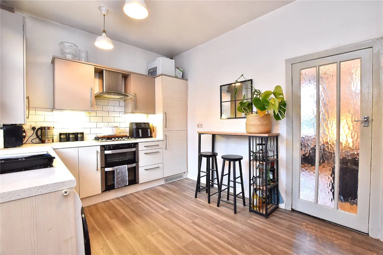 Kenworthy Street, Newbold, OL16, photo 5
