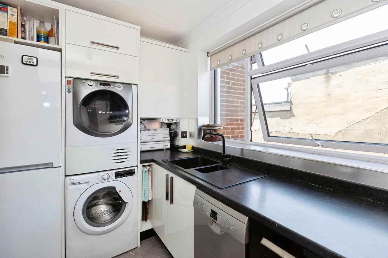 Chestnut Avenue North, Walthamstow, E17, photo 12