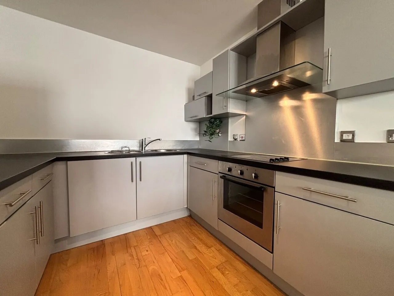 Waterloo Apartments, LS10, photo 5