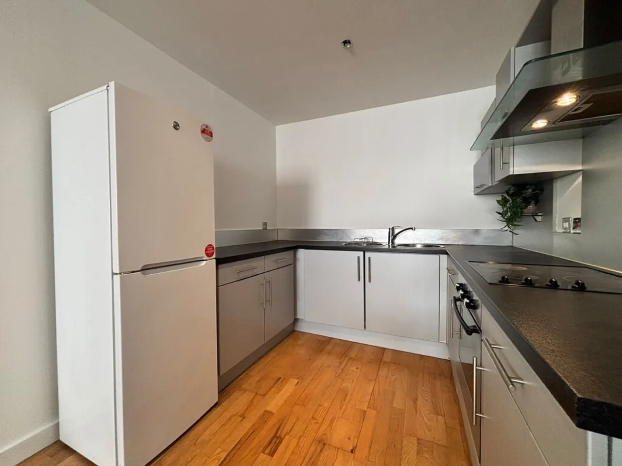 Waterloo Apartments, LS10, photo 6