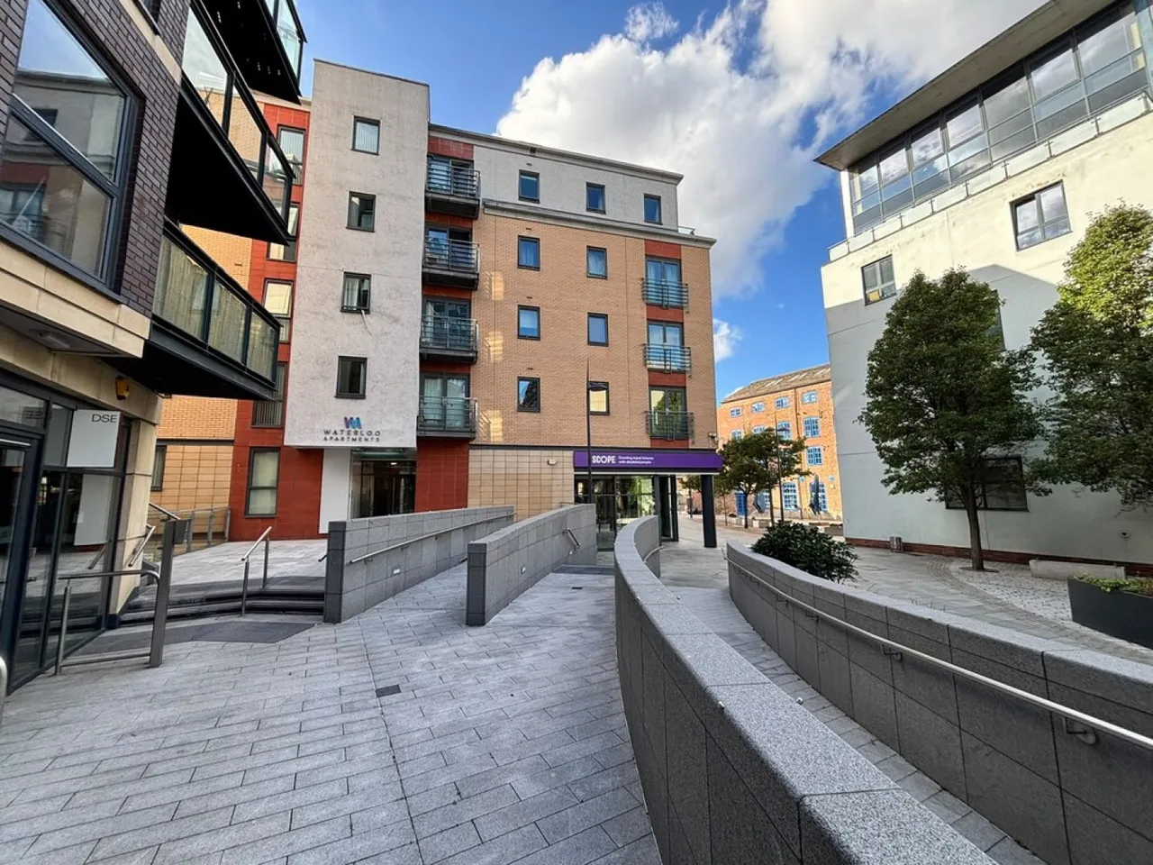 Waterloo Apartments, LS10, photo 3
