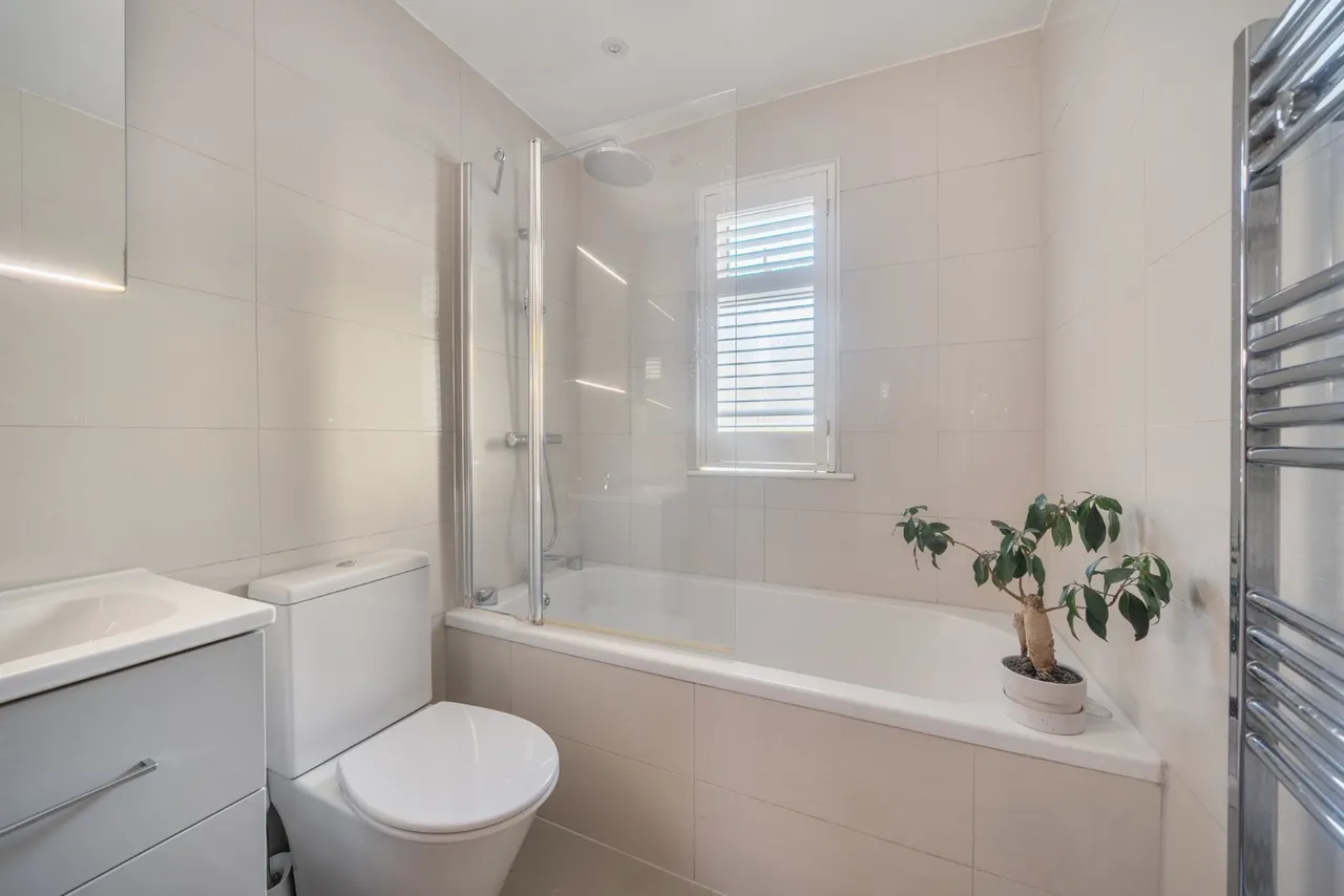 Bassett Green Road, Bassett, SO16, photo 12
