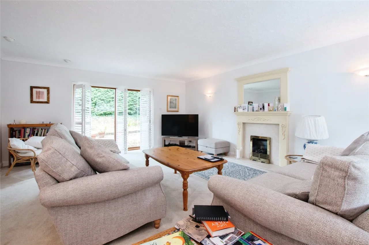 Whincroft Drive, Ferndown, BH22, photo 9