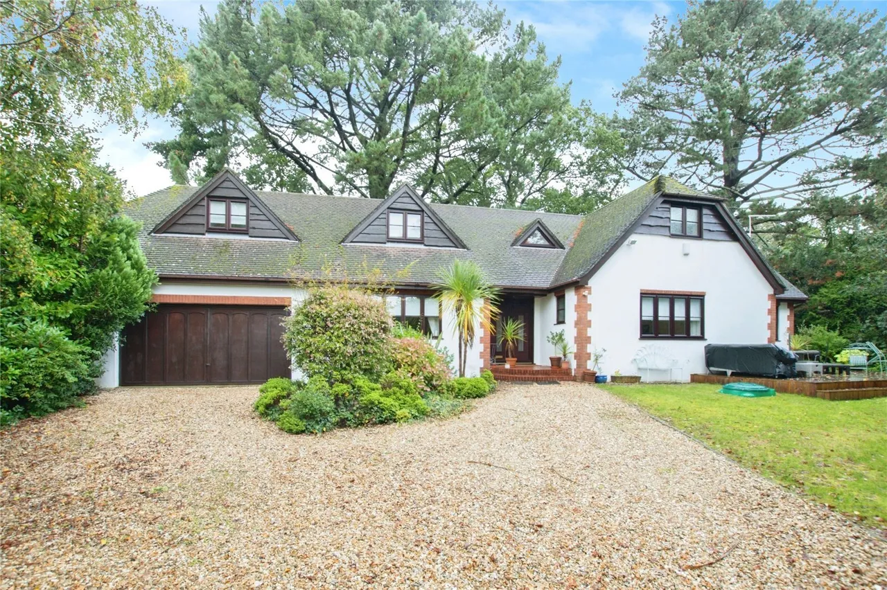 Whincroft Drive, Ferndown, BH22, photo 8