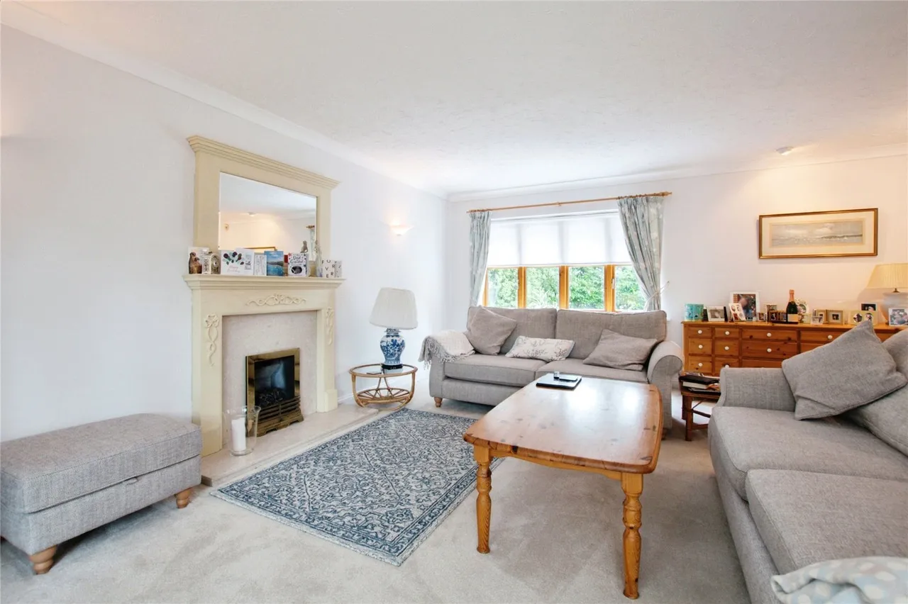 Whincroft Drive, Ferndown, BH22, photo 5
