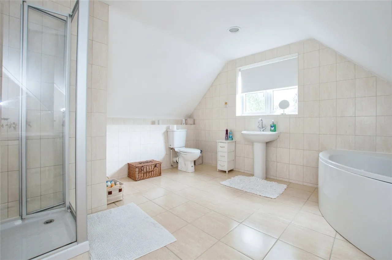 Whincroft Drive, Ferndown, BH22, photo 7