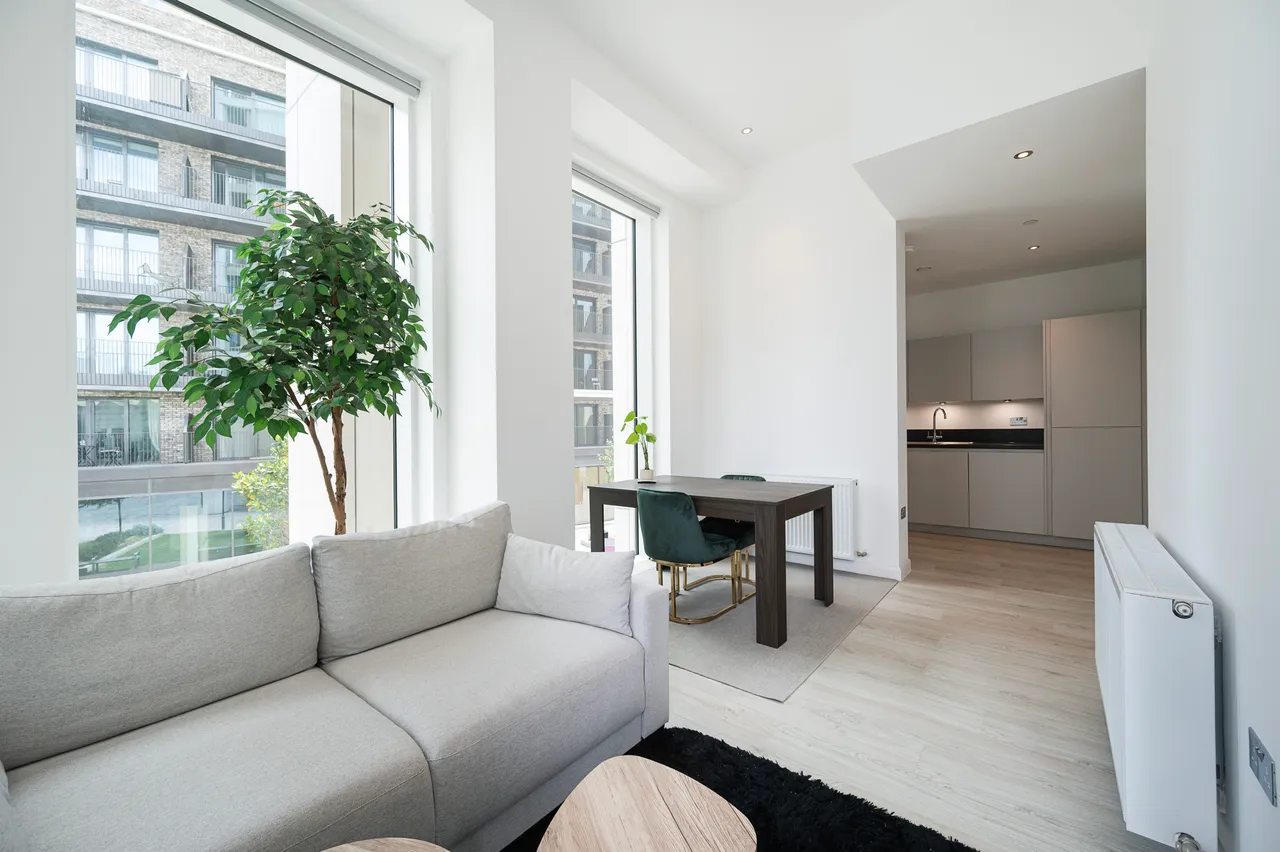 Apartment 101, Bouchon Point, London, photo 9