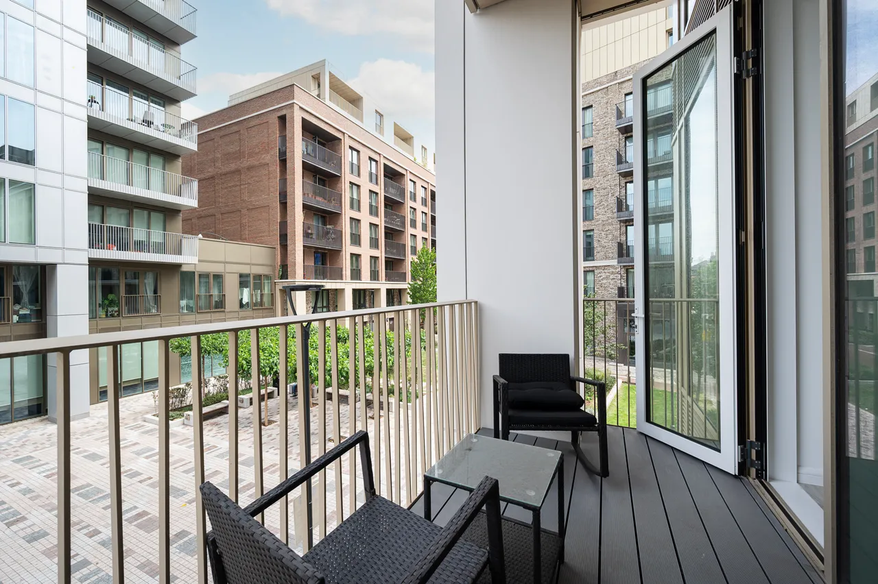 Apartment 101, Bouchon Point, London, photo 10
