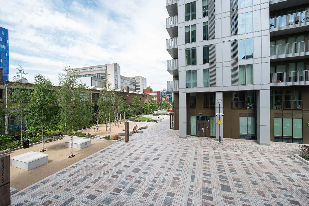 Apartment 101, Bouchon Point, London, photo 12
