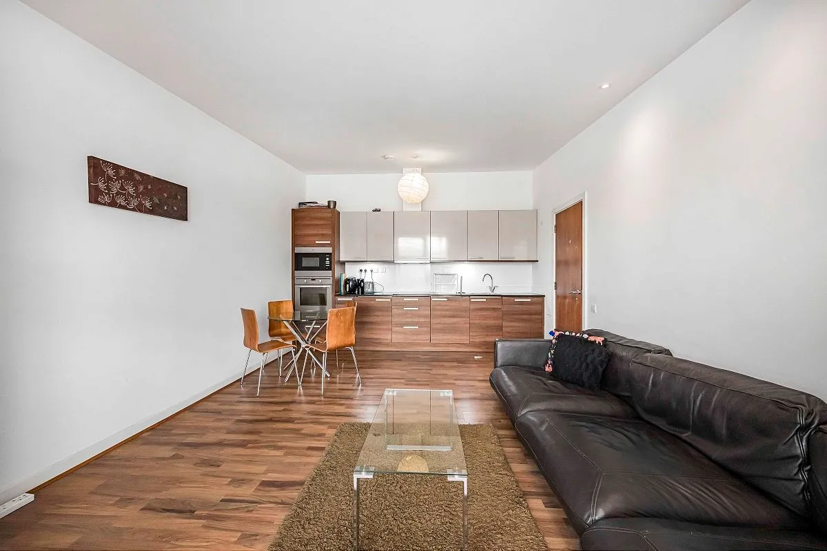 Copenhagen Place, London, E14, photo 2