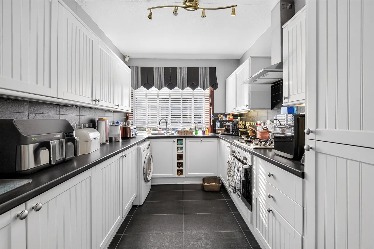 Blacklands Avenue, Kilwinning, KA13, photo 7