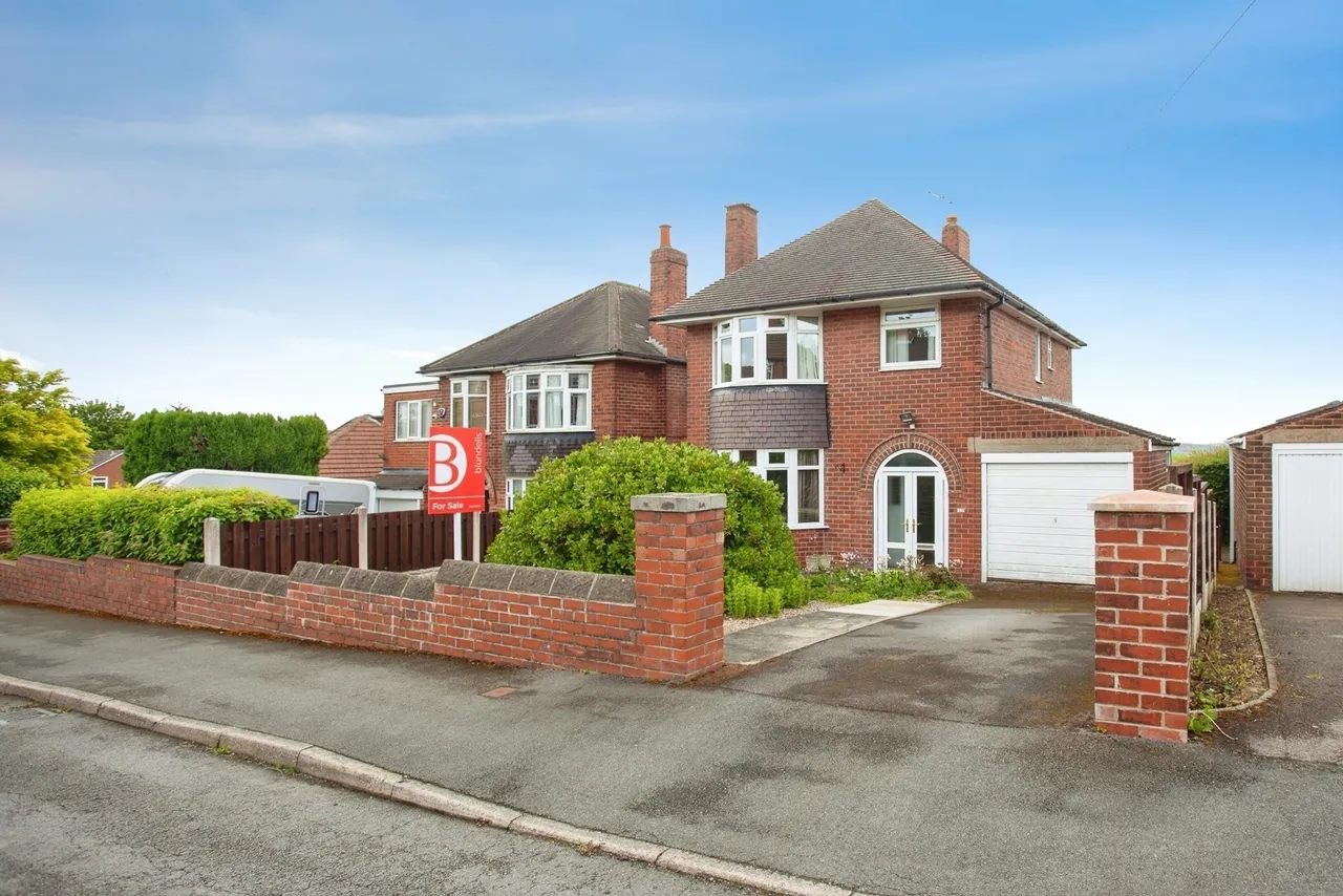 3 bed house for sale — Crakehall Road, Ecclesfield, Sheffield, South Yorkshire, S35