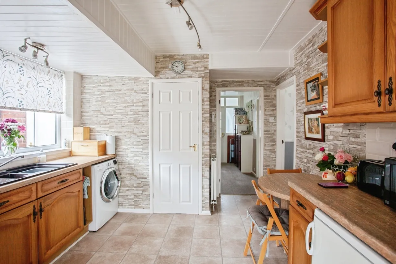 Crakehall Road, Ecclesfield, Sheffield, South Yorkshire, S35, photo 4