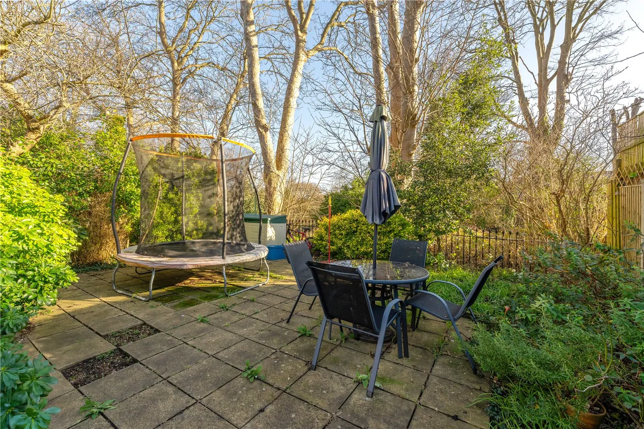 Warfield Road, Hampton, TW12 2AY, photo 7