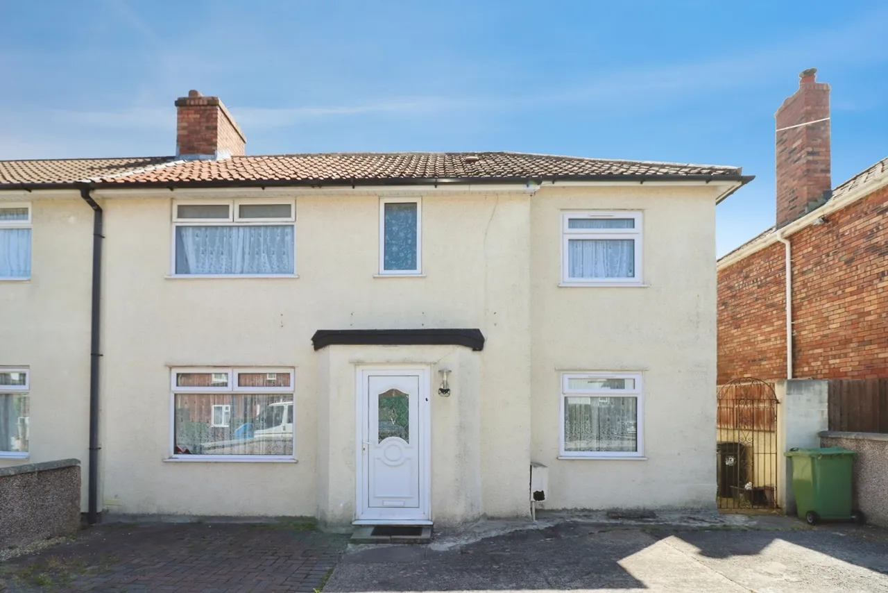 3 bed house for sale — Forest Walk, Fishponds, Bristol, BS16