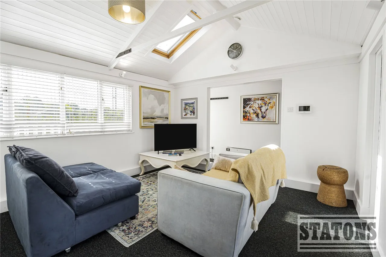 Rush Green, Hertford, Hertfordshire, SG13 7SD, photo 17