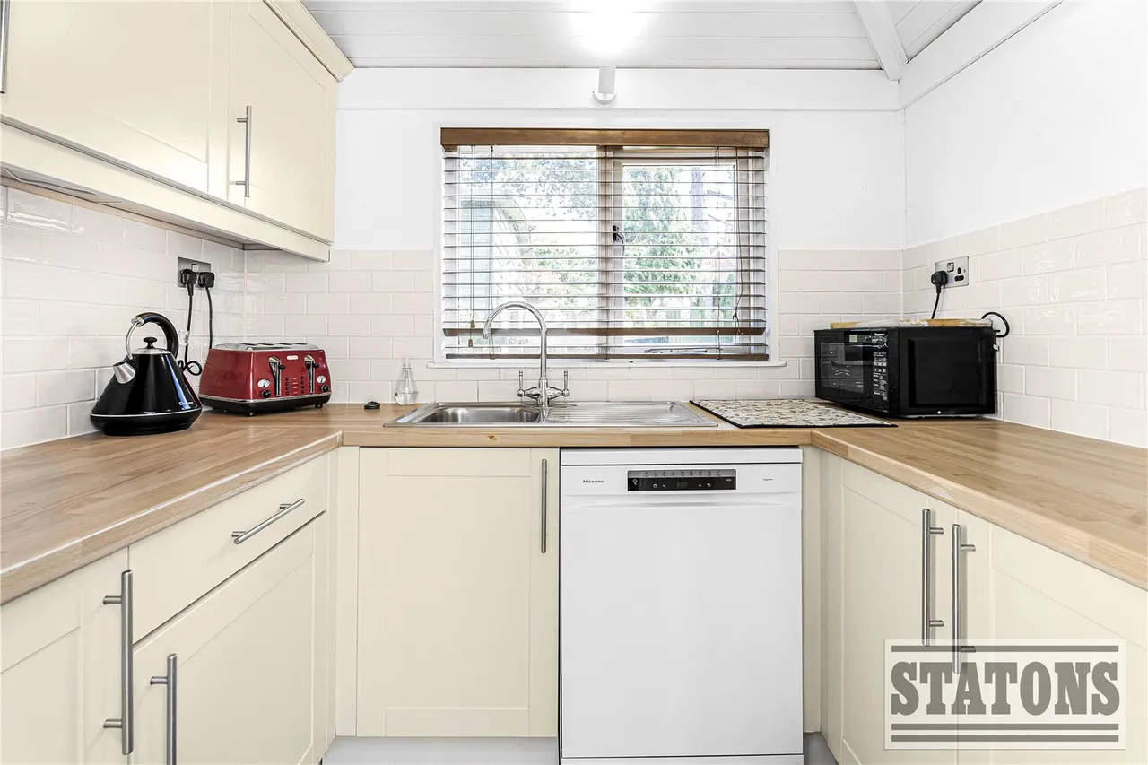 Rush Green, Hertford, Hertfordshire, SG13 7SD, photo 18