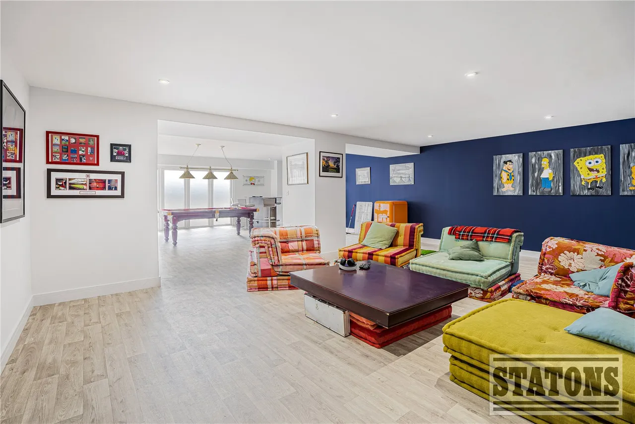 Rush Green, Hertford, Hertfordshire, SG13 7SD, photo 8