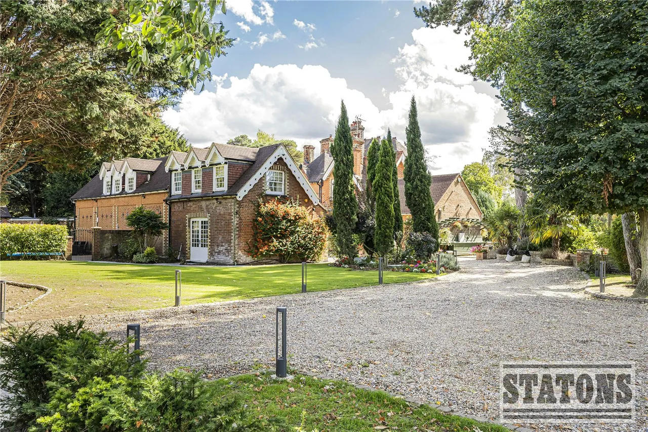 Rush Green, Hertford, Hertfordshire, SG13 7SD, photo 26