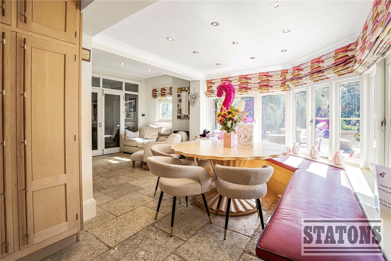 Rush Green, Hertford, Hertfordshire, SG13 7SD, photo 6