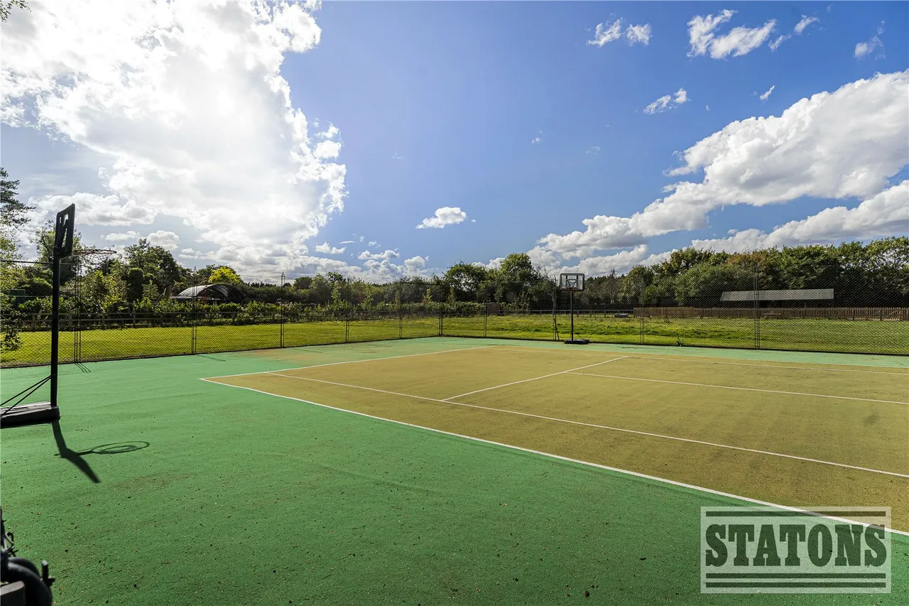 Rush Green, Hertford, Hertfordshire, SG13 7SD, photo 35