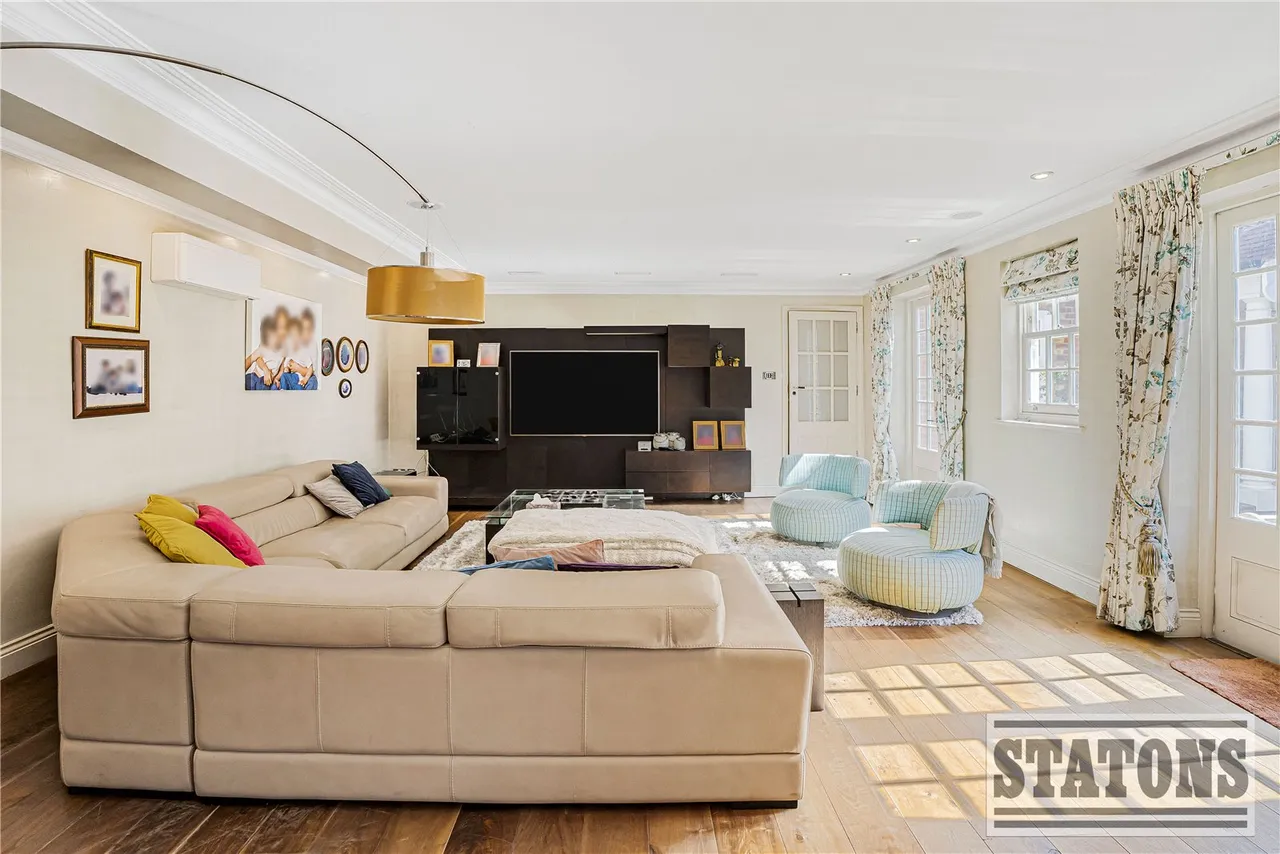 Rush Green, Hertford, Hertfordshire, SG13 7SD, photo 5