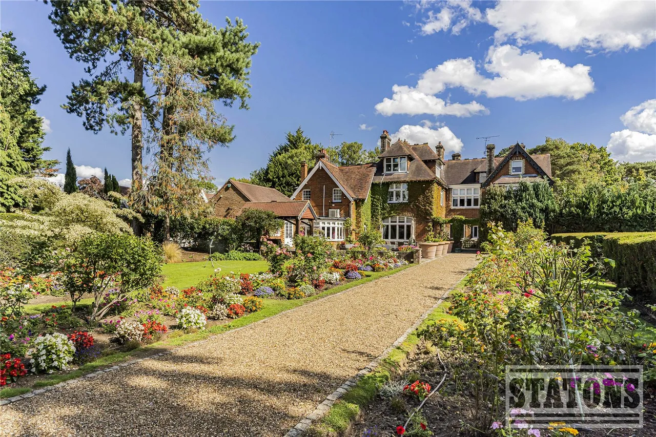 9 bed house to rent — Rush Green, Hertford, Hertfordshire, SG13 7SD