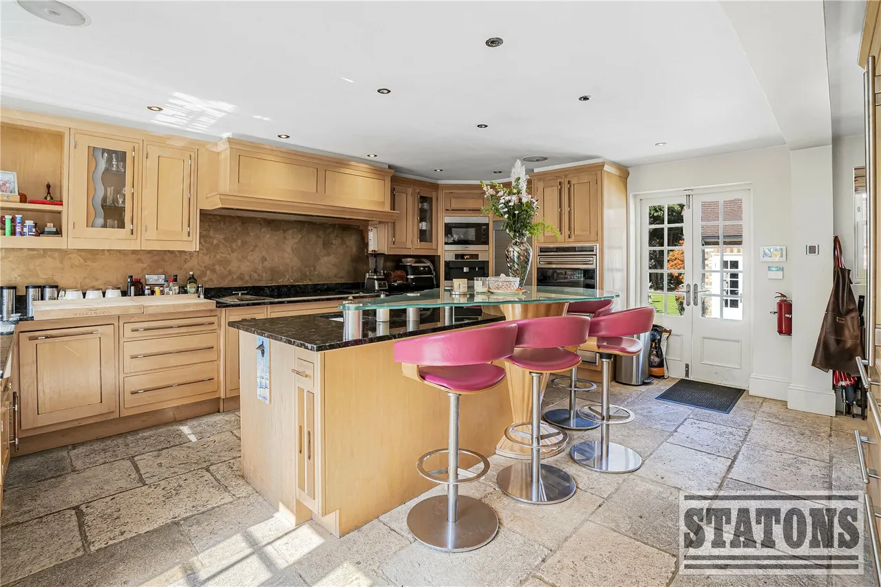 Rush Green, Hertford, Hertfordshire, SG13 7SD, photo 3