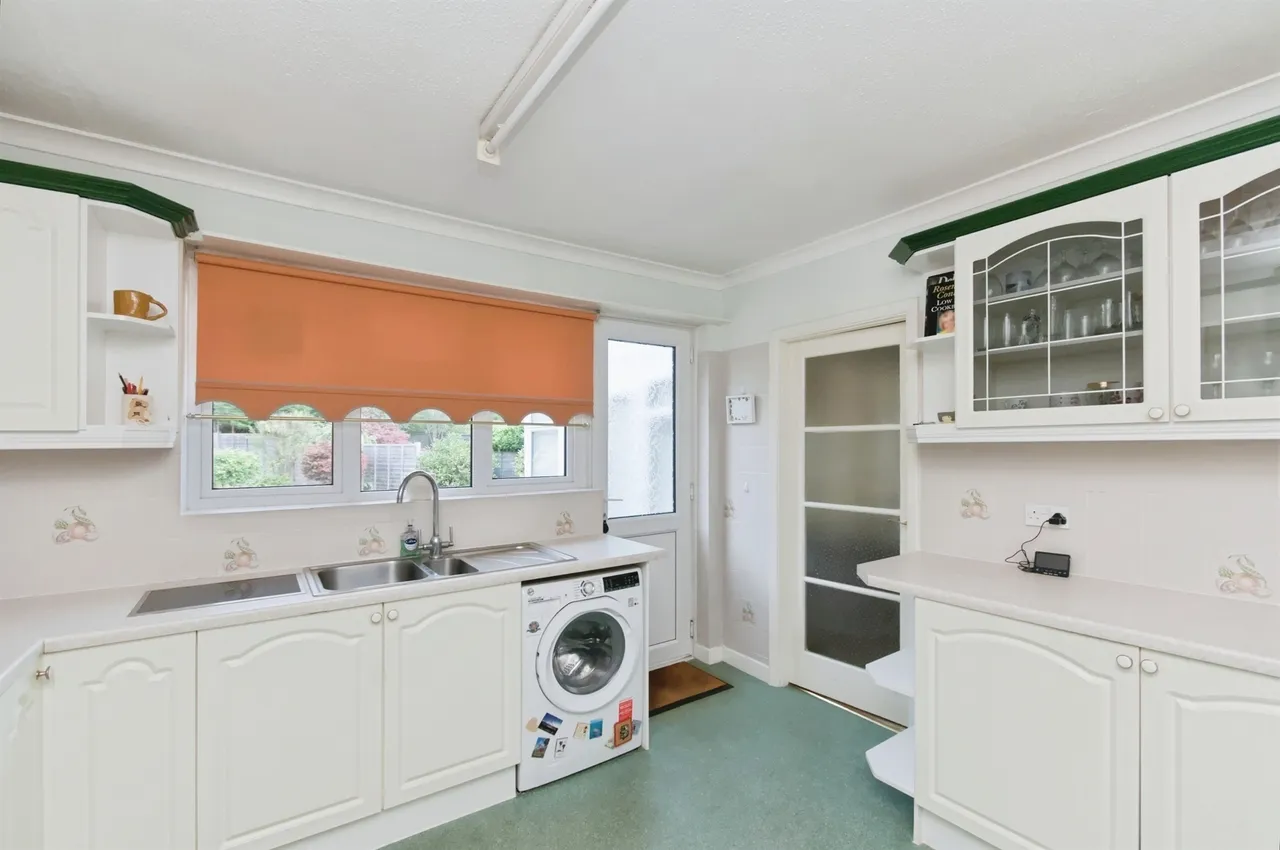 Birkdale, Bexhill-On-Sea, TN39, photo 5