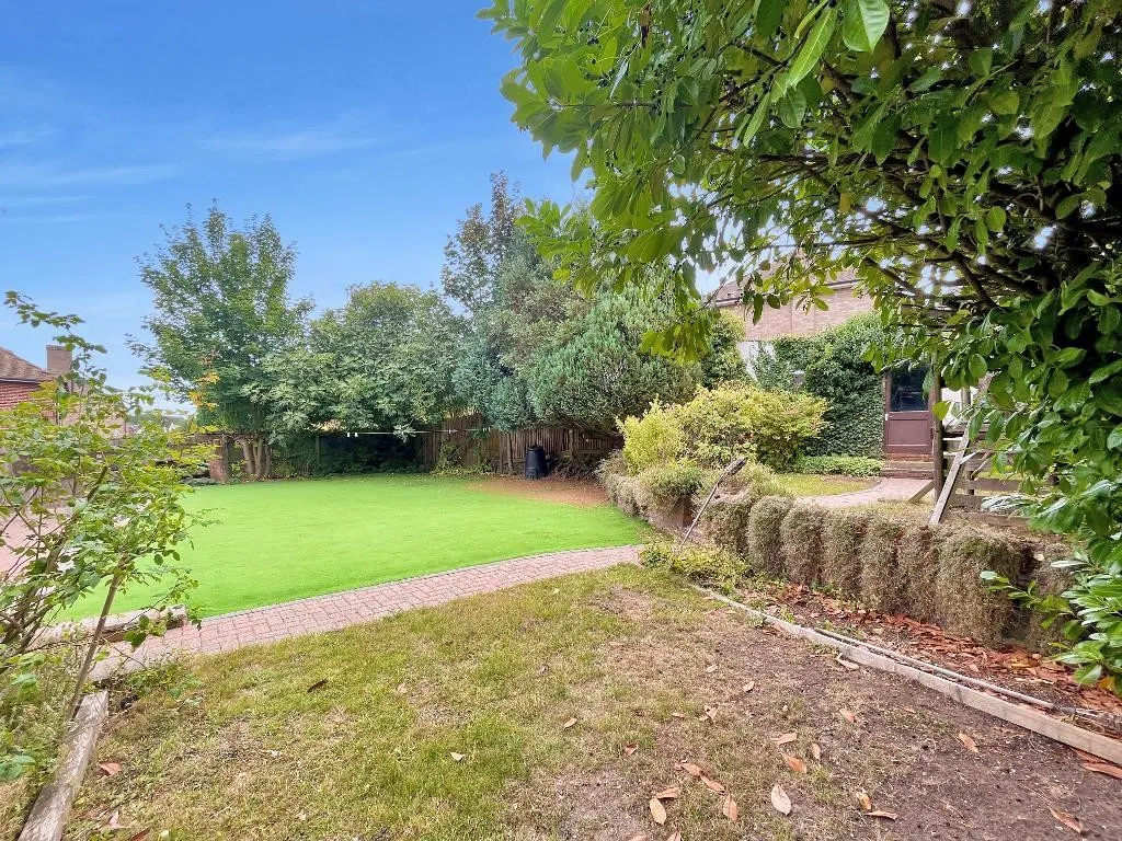Barnfield Road, Sanderstead, photo 2