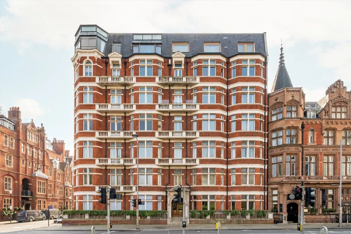 5 bed flat to rent — Kensington Road, Kensington