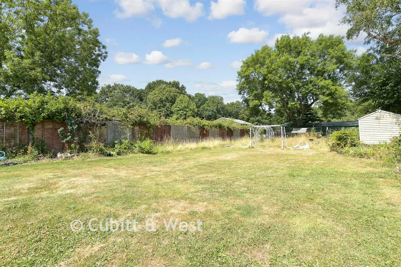 Smallfield Road, Horley, RH6, photo 18