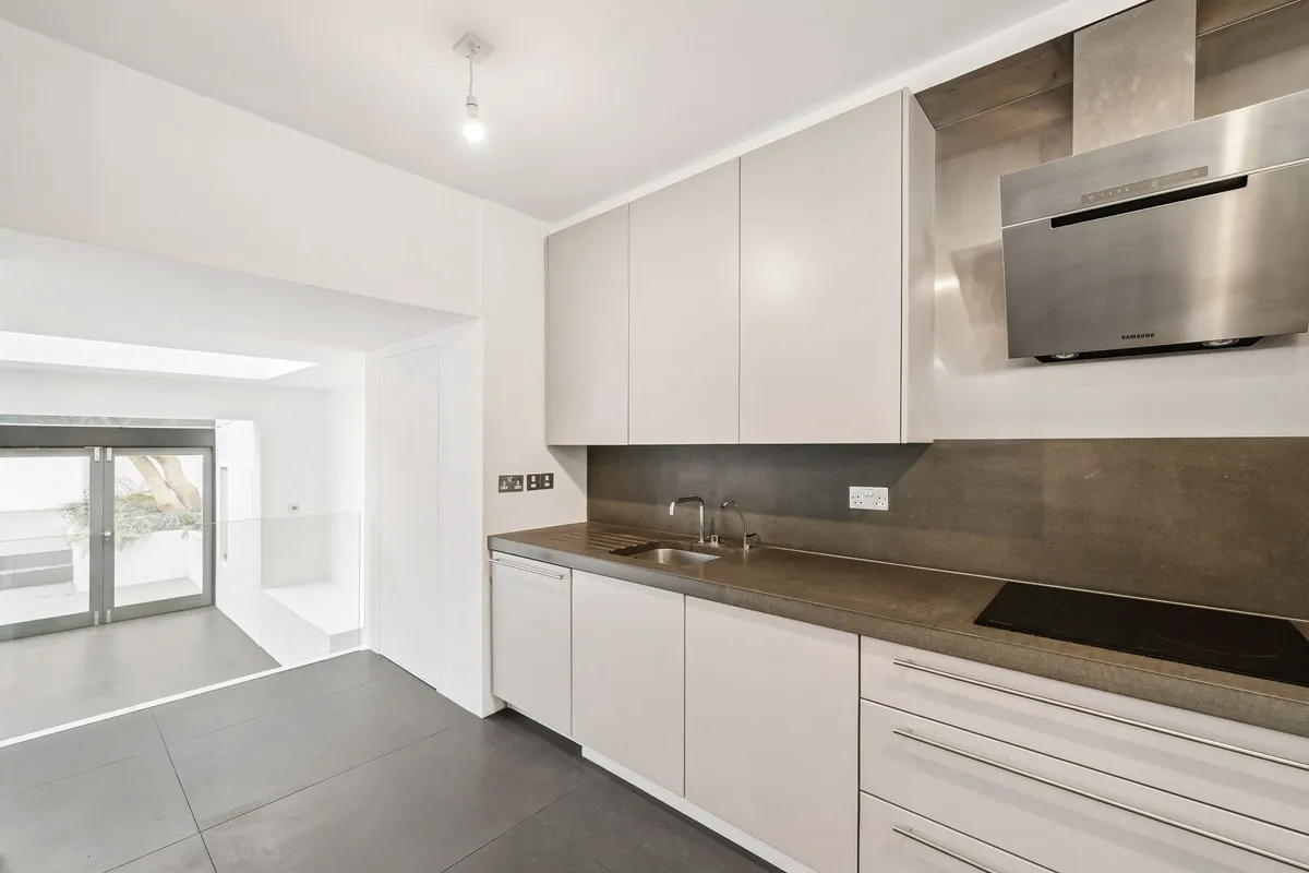 Kew Road, Richmond, TW9, photo 7