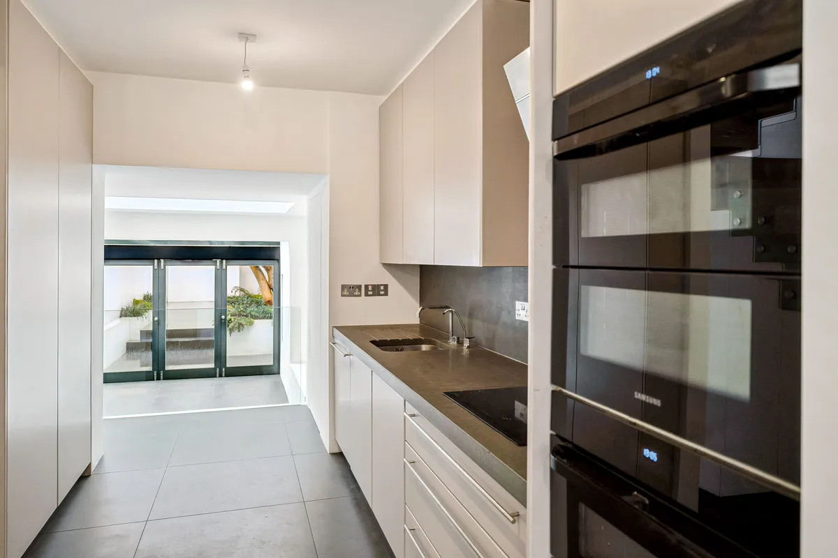 Kew Road, Richmond, TW9, photo 8
