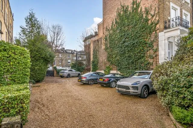 Abbey Road, London, NW8, photo 22
