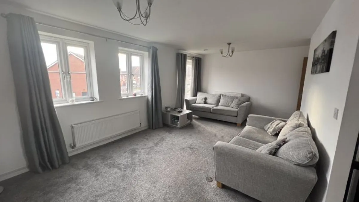 Pintail Close, Scunthorpe, photo 2