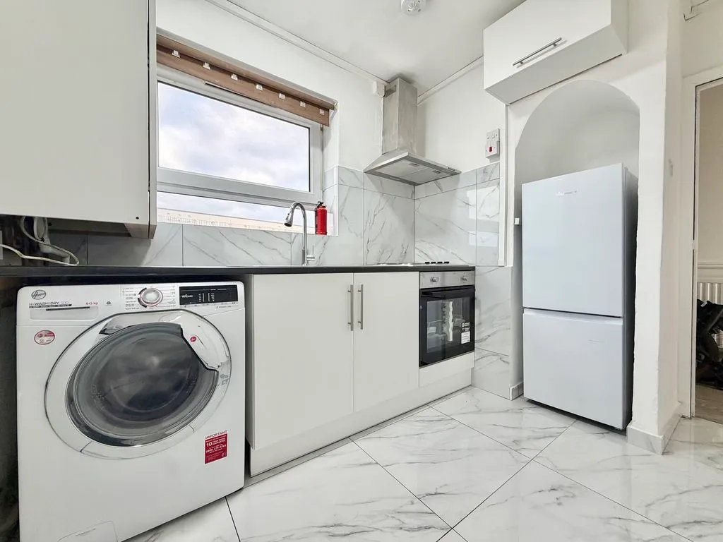 Millstream Road, London, SE1, photo 2