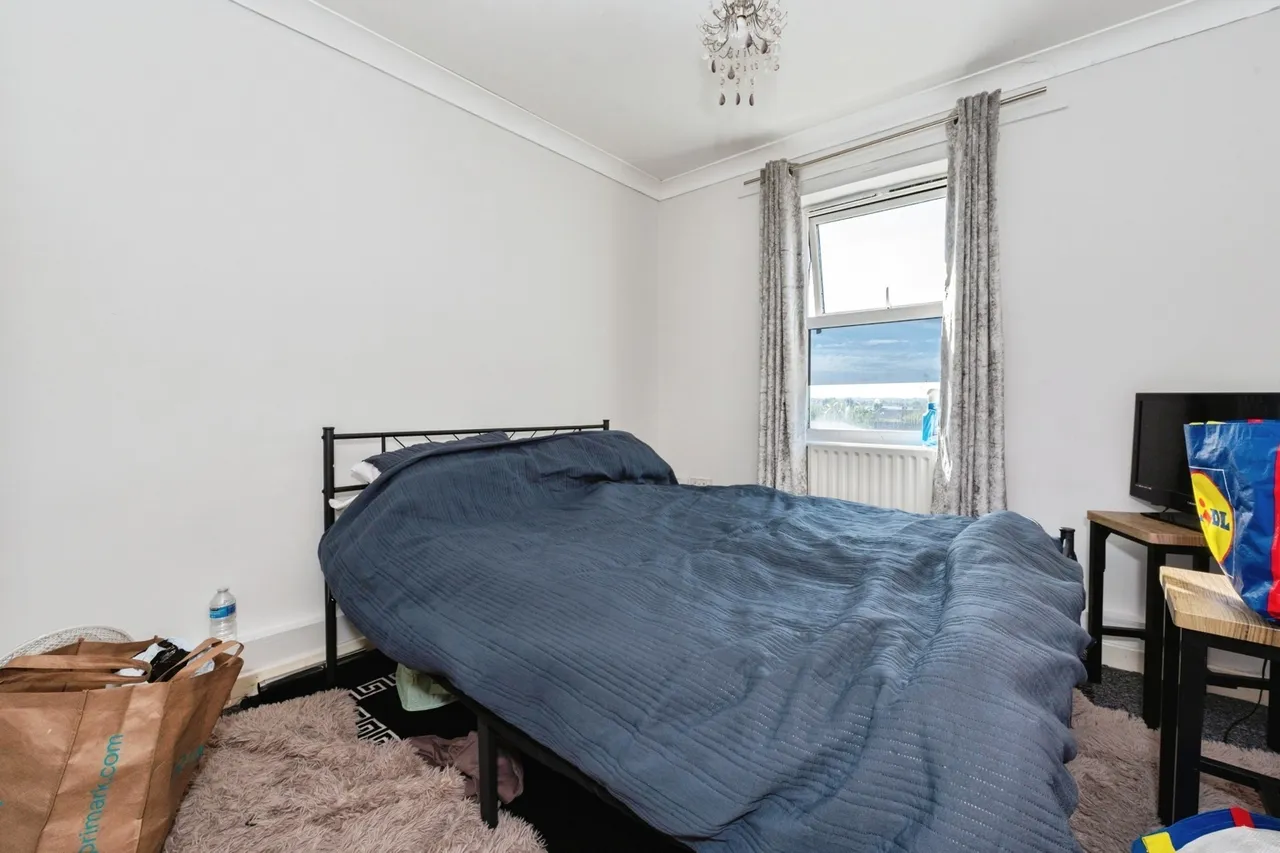 Overcliffe, Gravesend, DA11, photo 4