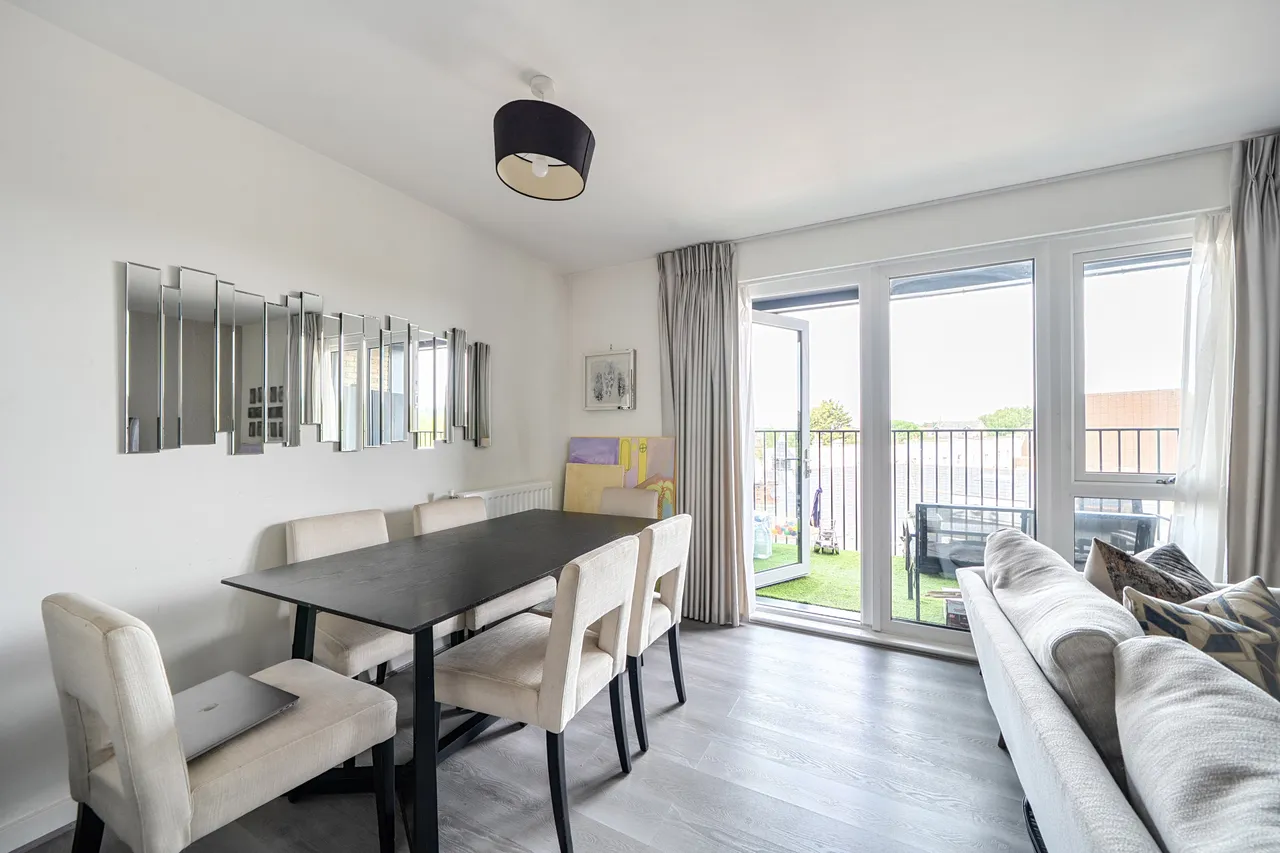 Flat 36, Coleby House, 2 Woodley Crescent, London, photo 10