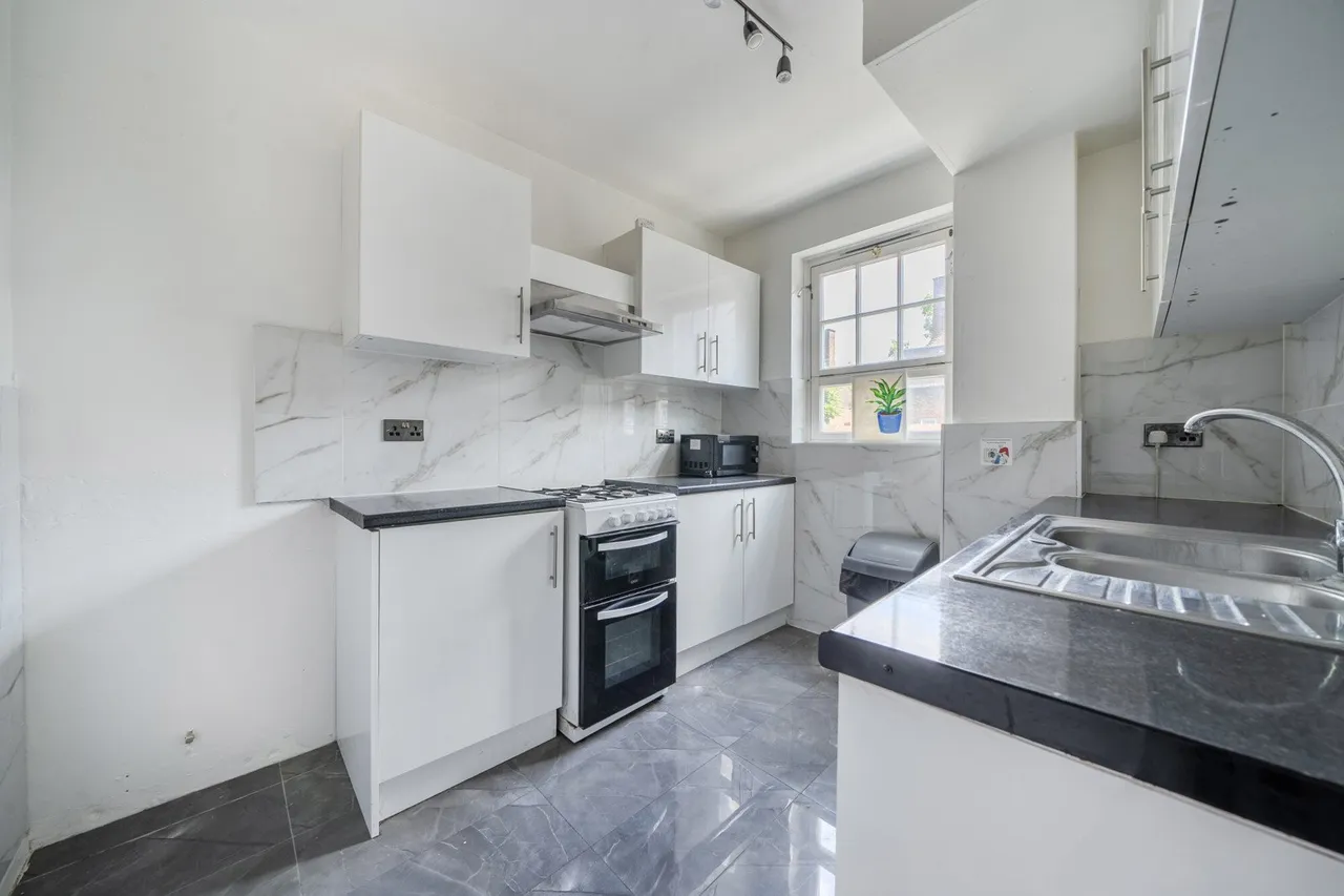 Lambeth Walk, SE11, photo 12