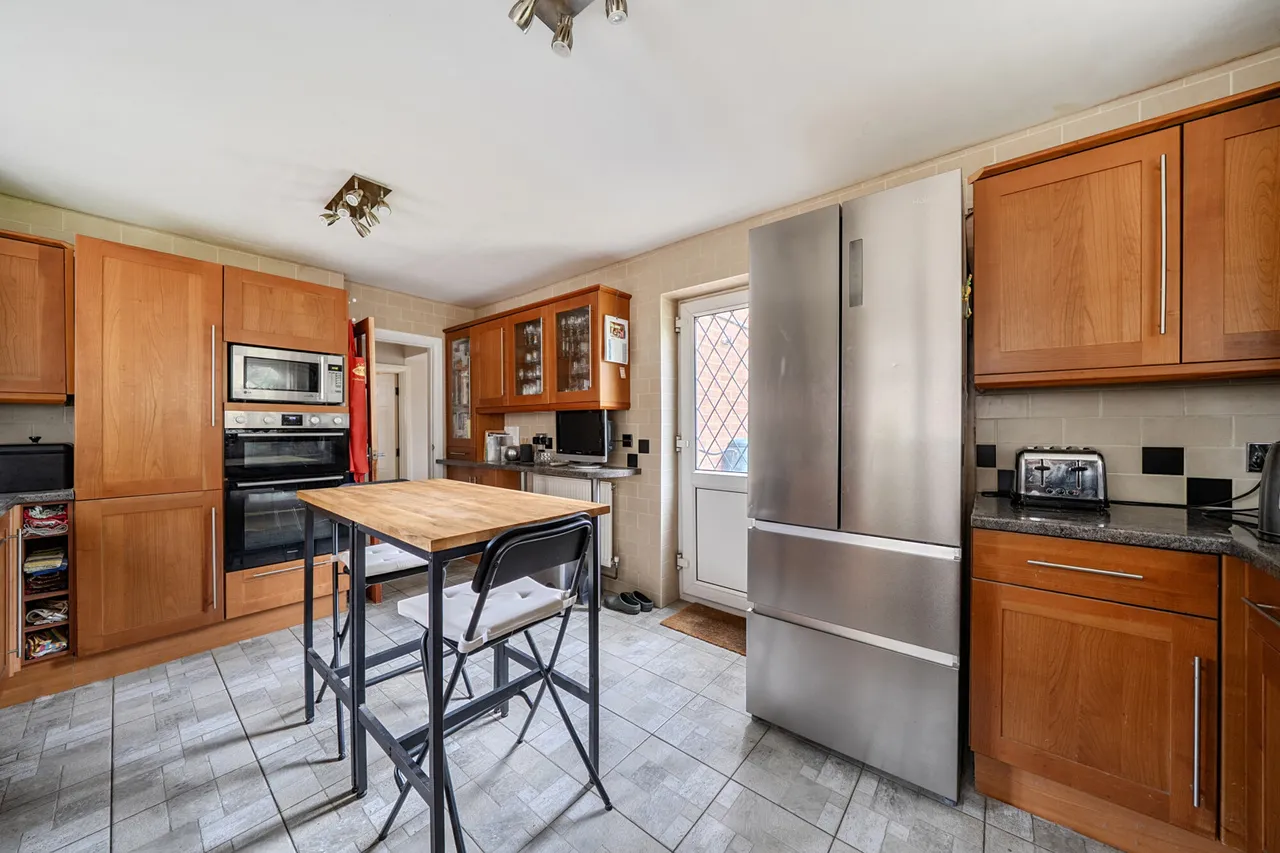 Hillside Close, Chalfont St. Peter, SL9, photo 6